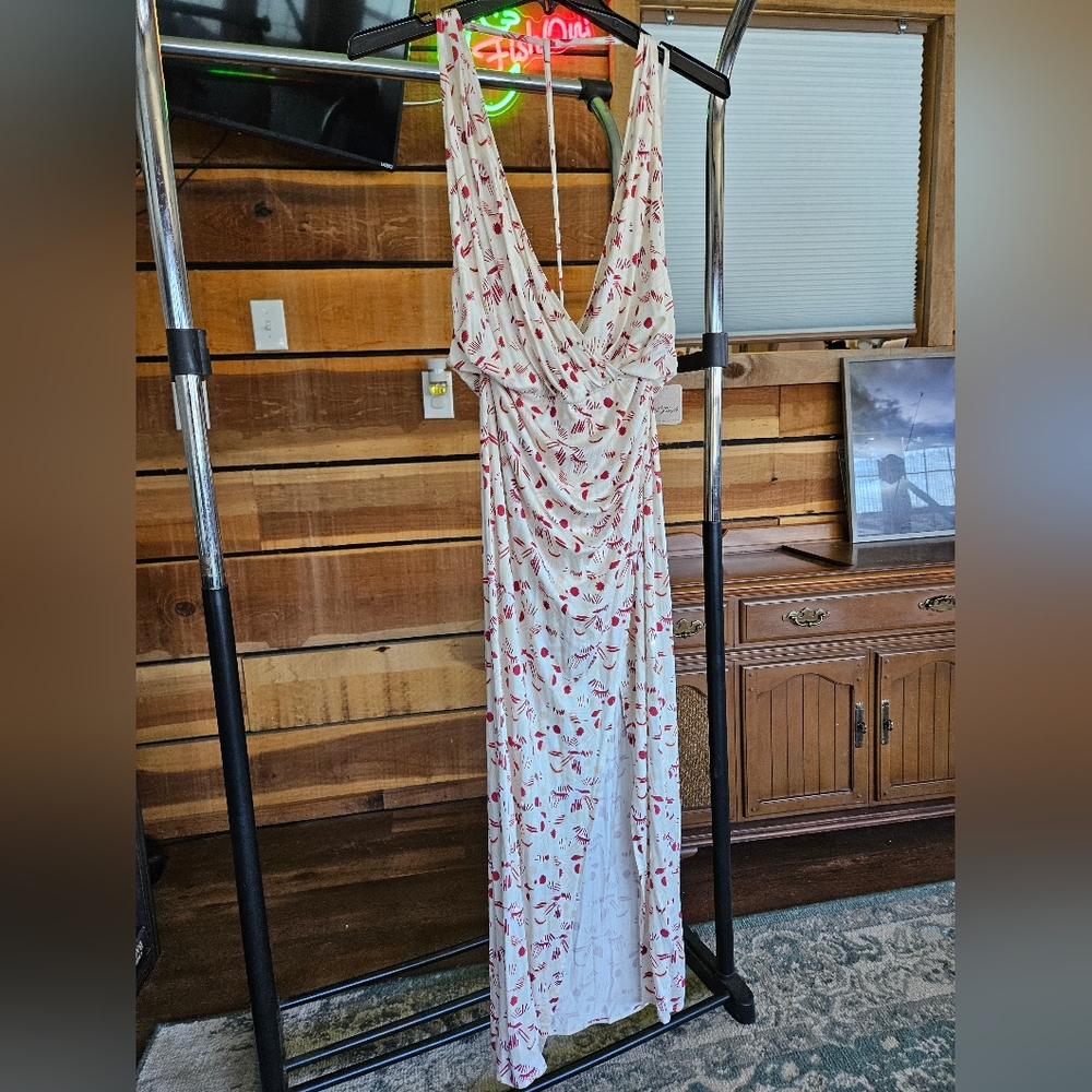 Free People Daria Open Back Ivory Maxi Dress with Red & Cream  Novelty Print SzM - Picture 2 of 7